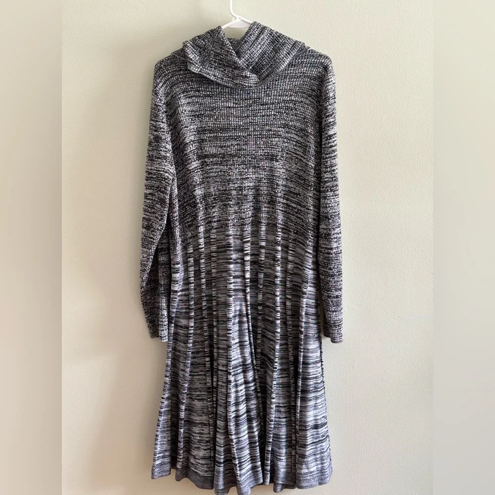 Calvin Klein Gray Long Sleeve Dress - Picture 2 of 3